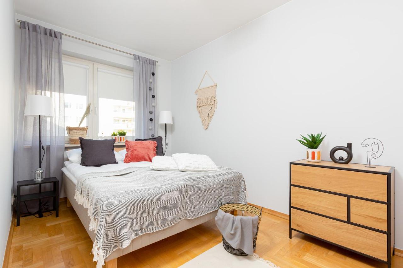 Mokotow Apartment Bluszczanska By Noclegi Renters وارسو المظهر الخارجي الصورة