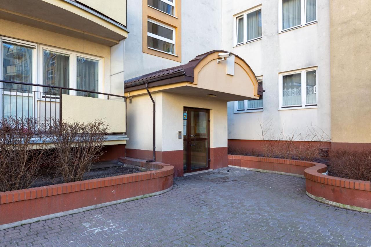 Mokotow Apartment Bluszczanska By Noclegi Renters وارسو المظهر الخارجي الصورة