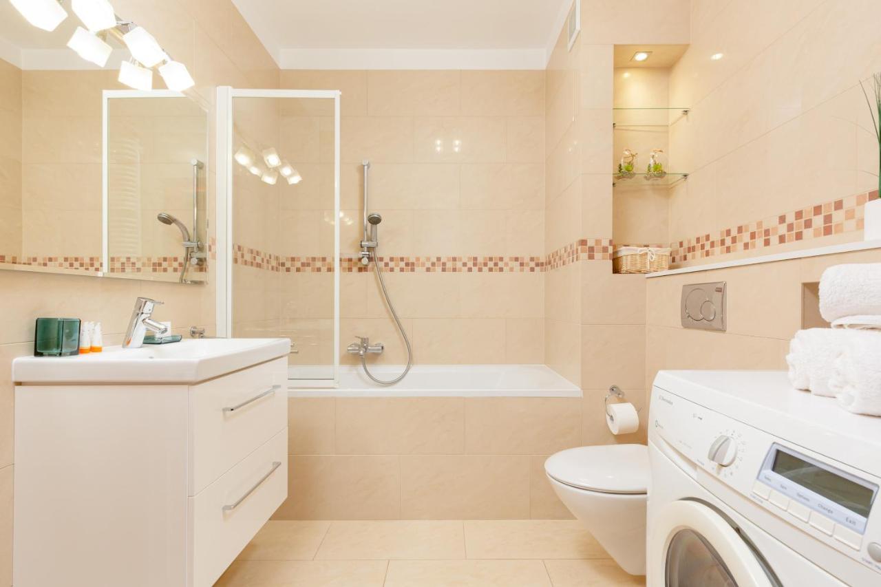 Mokotow Apartment Bluszczanska By Noclegi Renters وارسو المظهر الخارجي الصورة